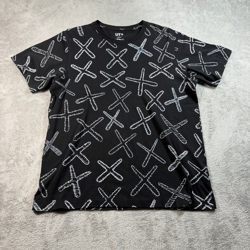Uniqlo KAWS T-Shirt Mens XL Black KAWS AOP "X" Short Sleeve